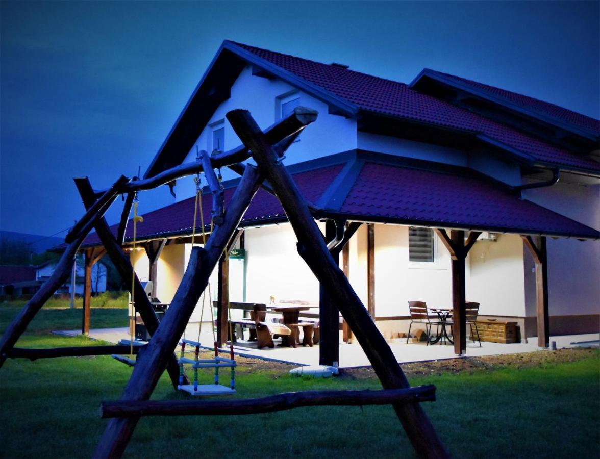 Guest House Tonka Otočac Εξωτερικό φωτογραφία