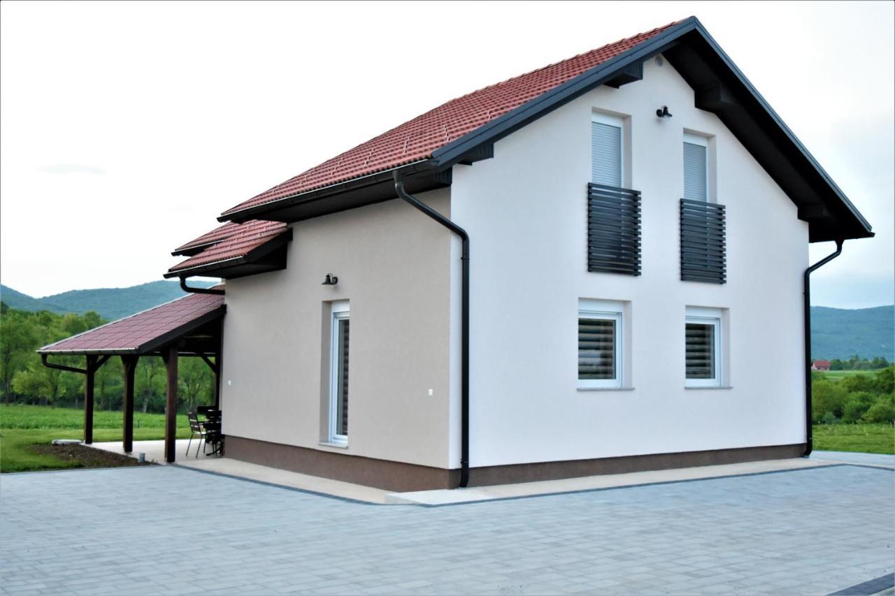 Guest House Tonka Otočac Εξωτερικό φωτογραφία