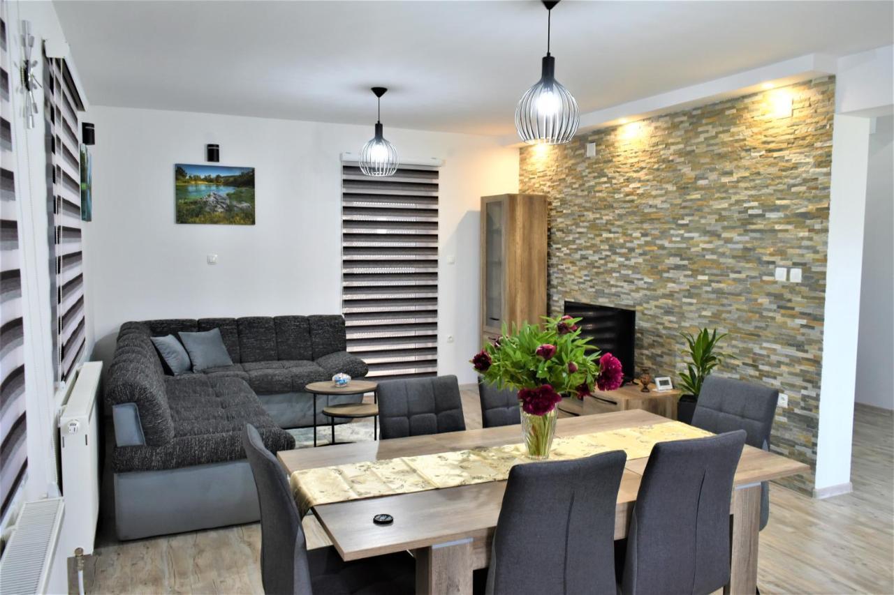 Guest House Tonka Otočac Εξωτερικό φωτογραφία