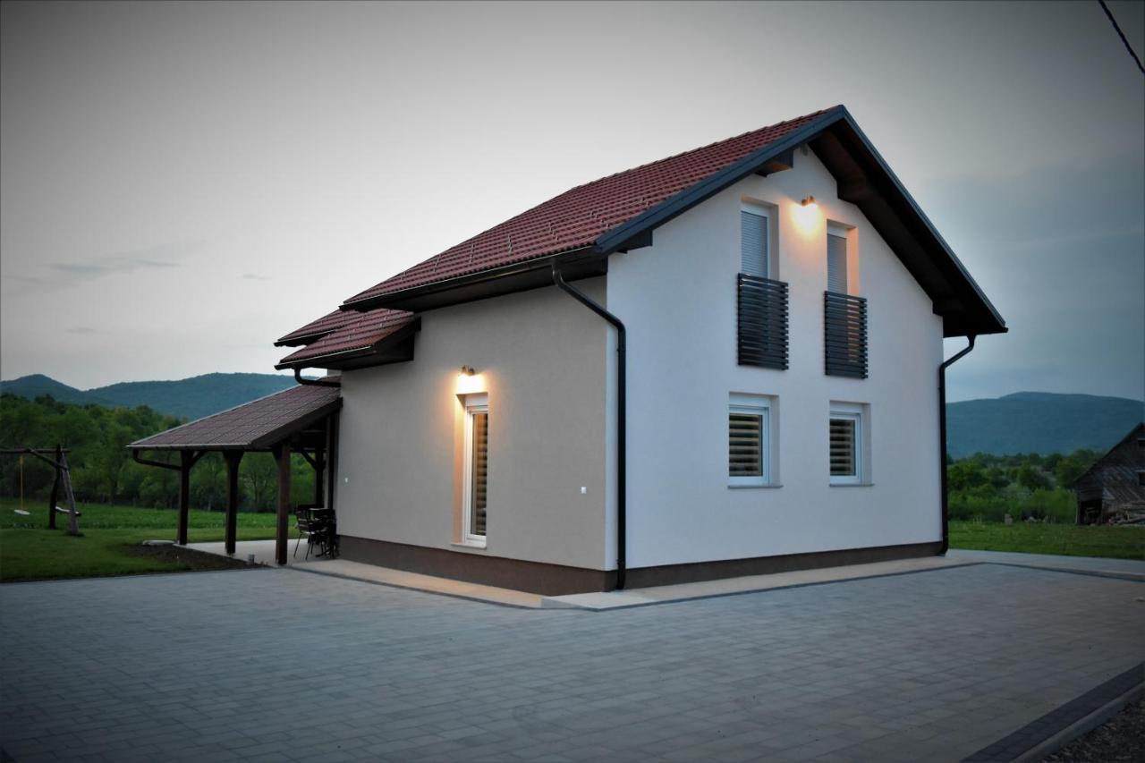 Guest House Tonka Otočac Εξωτερικό φωτογραφία