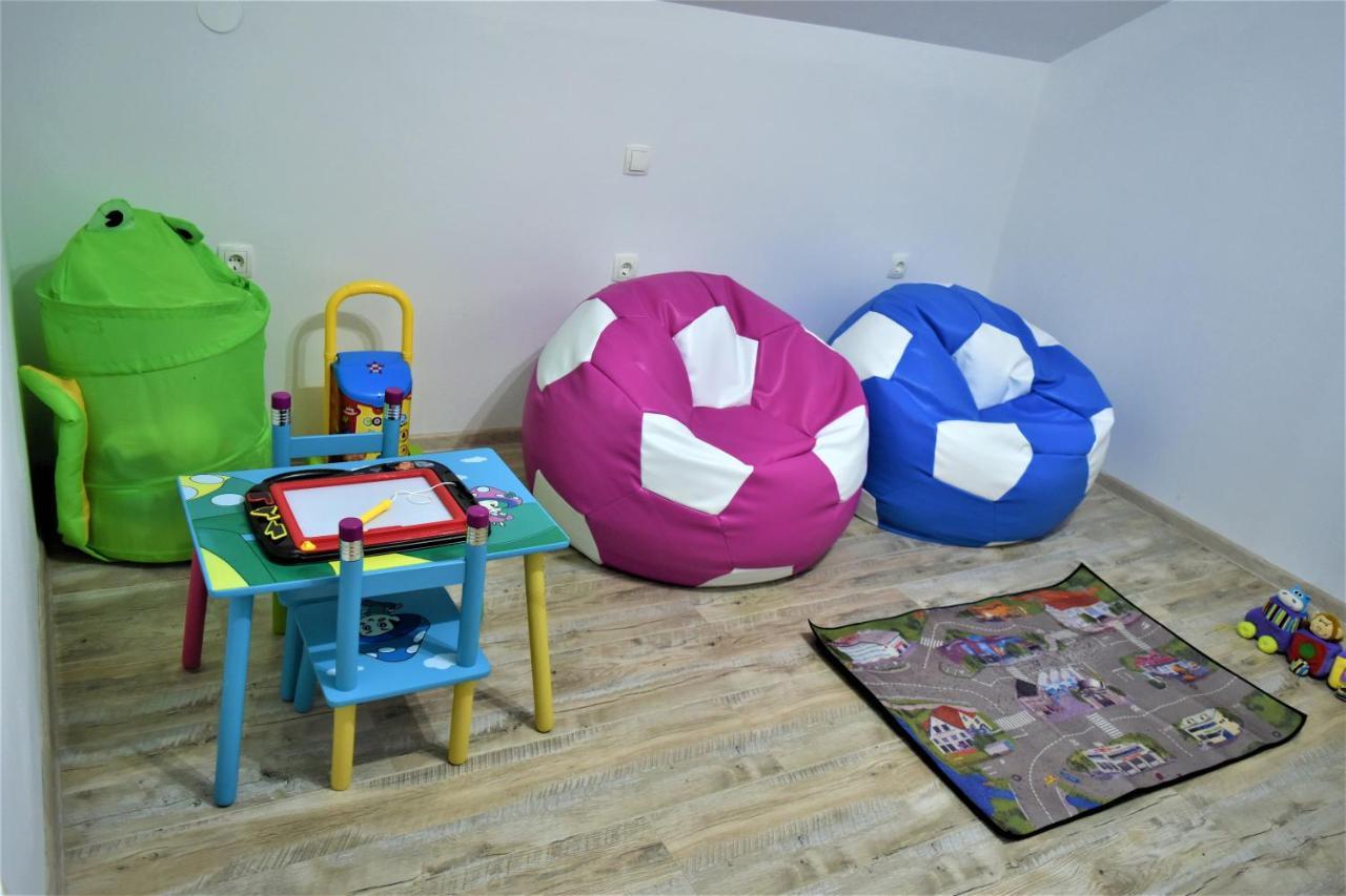 Guest House Tonka Otočac Εξωτερικό φωτογραφία