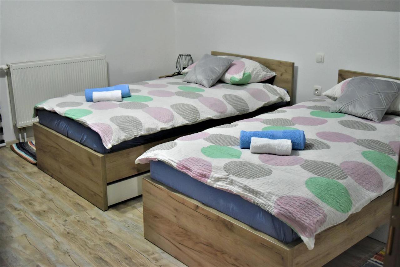 Guest House Tonka Otočac Εξωτερικό φωτογραφία